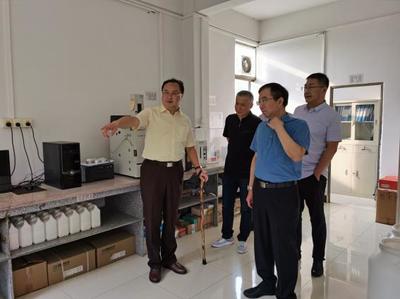 傾心交流譜新篇丨中國(guó)建筑系統(tǒng)門窗聯(lián)盟一行蒞臨新艾隆工廠參觀考察